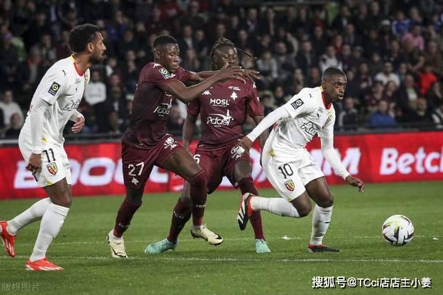 中国女篮66比94不敌澳大利亚 王思雨21分